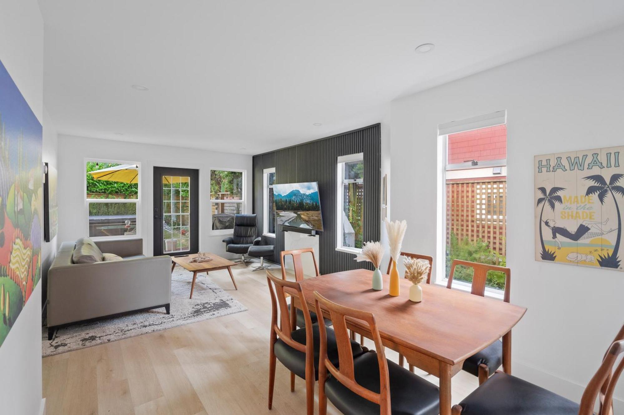 Modern Kitsilano 2 Bedroom Home With A Hot Tub Vancouver Exteriör bild