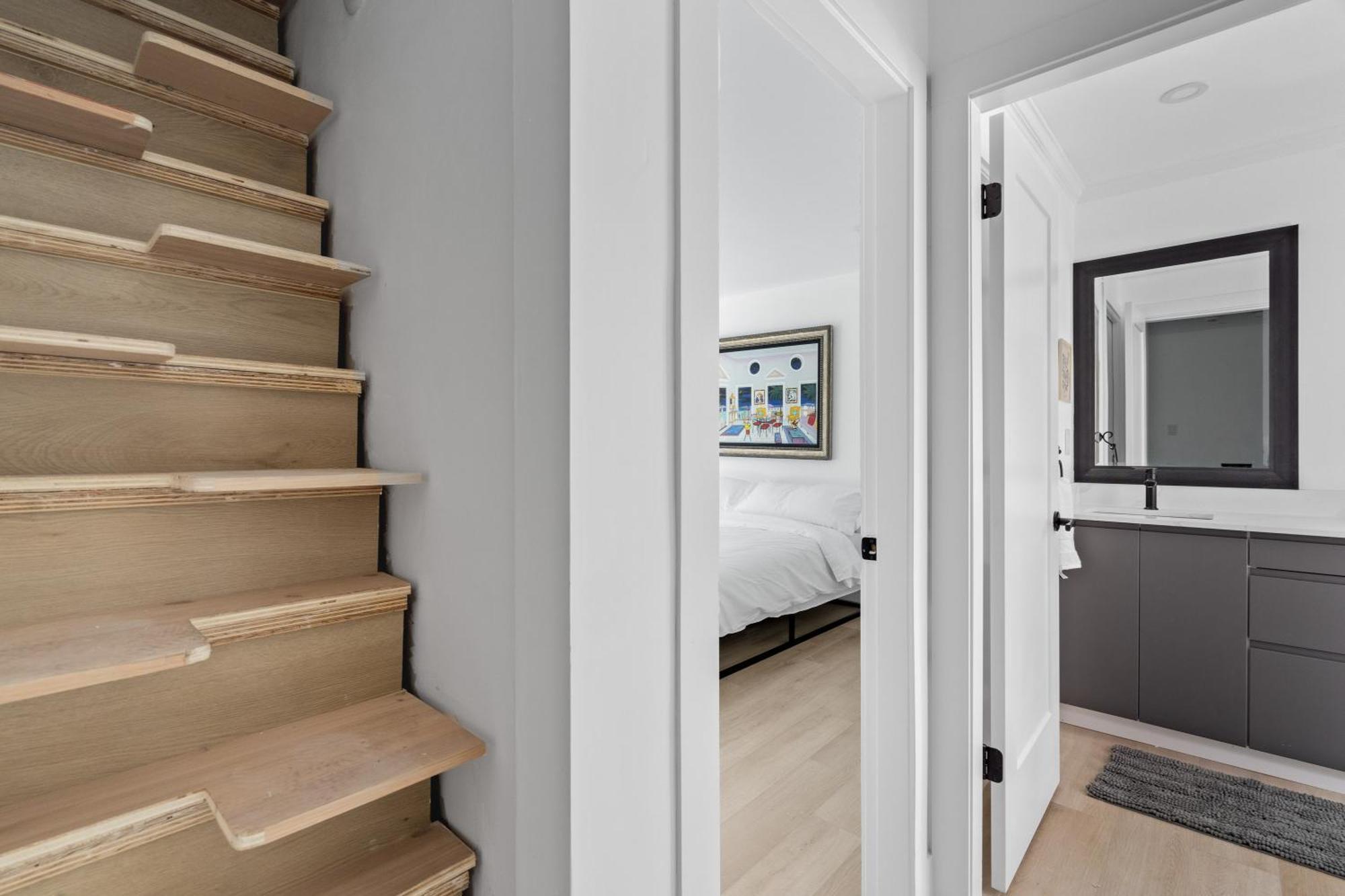 Modern Kitsilano 2 Bedroom Home With A Hot Tub Vancouver Exteriör bild