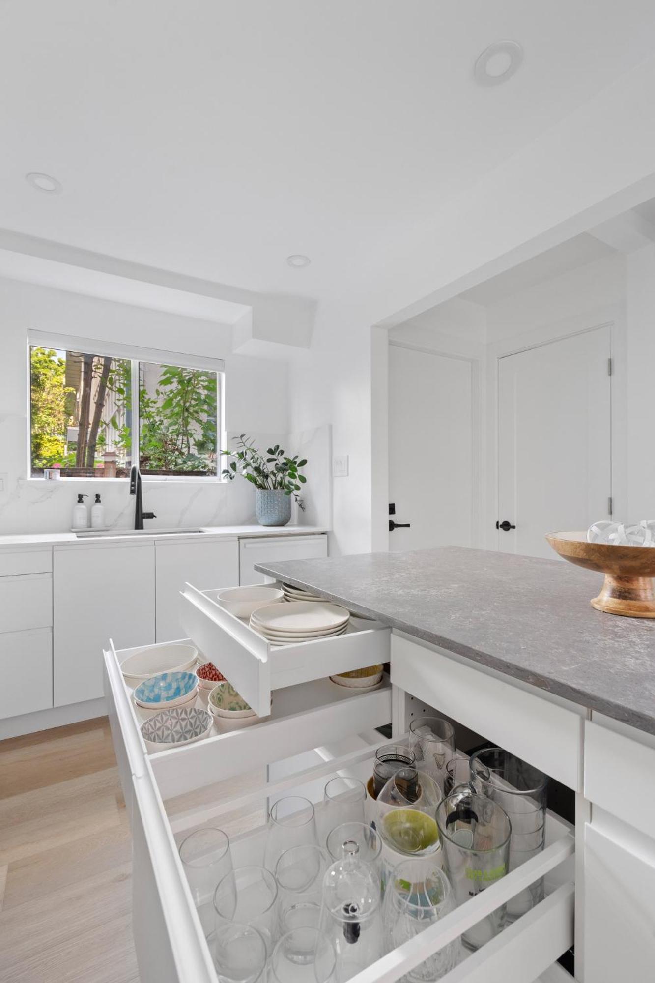 Modern Kitsilano 2 Bedroom Home With A Hot Tub Vancouver Exteriör bild