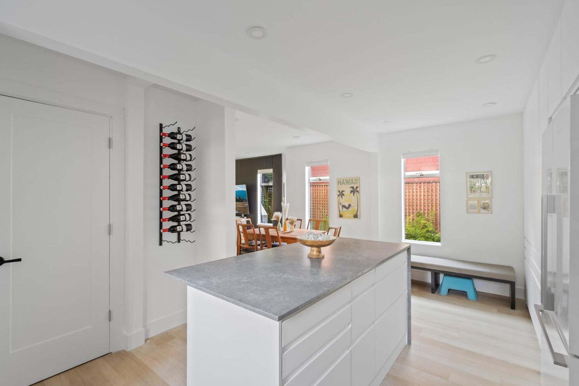 Modern Kitsilano 2 Bedroom Home With A Hot Tub Vancouver Exteriör bild
